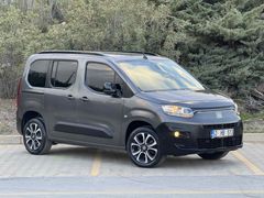 2024 MODEL FİAT DOBLO 1.5 BLUEHDİ PREMİO PLUS HATASIZ BOYASIZ CAM TAVAN OTOMATİK VİTES %20 FATURALI 43.000 KMDE