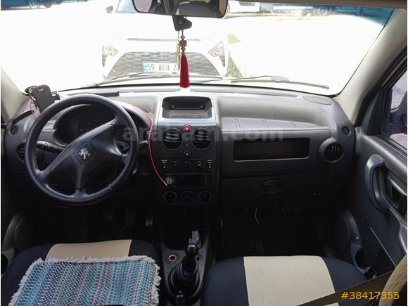 Sahibinden Peugeot Partner 1.9 D 2004 Model