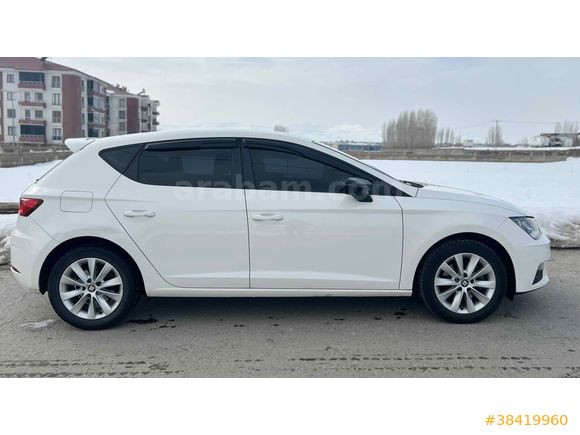 Sahibinden Seat Leon 2017 Model Emsalsiz Temizlikte 