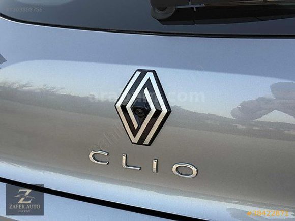 ZAFER AUTO'dan 2024 CLİO 25 çıkışlı HATASIZ BOYASIZ TRAMERSİZ
