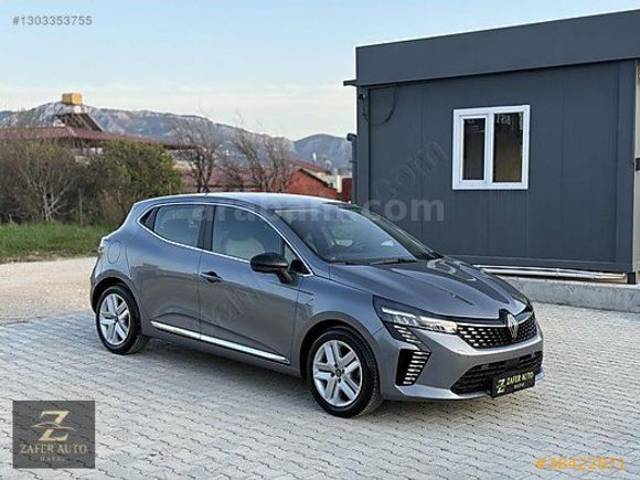 ZAFER AUTO'dan 2024 CLİO 25 çıkışlı HATASIZ BOYASIZ TRAMERSİZ