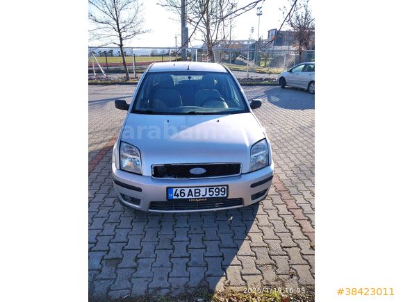 Sahibinden Bakımlı 1.6 motor Ford Fusion  2004