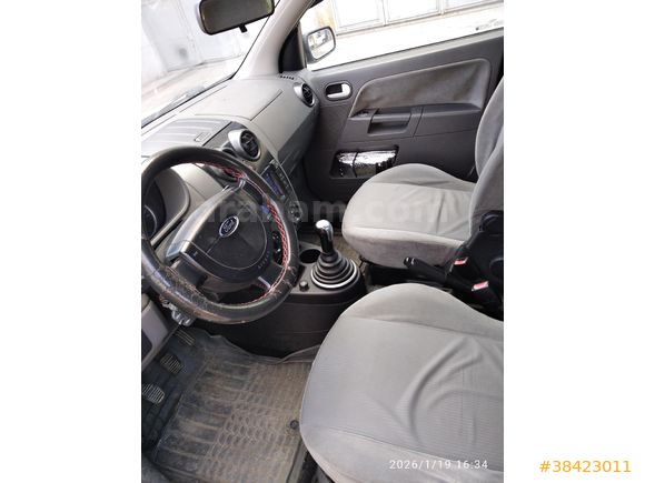 Sahibinden Bakımlı 1.6 motor Ford Fusion  2004