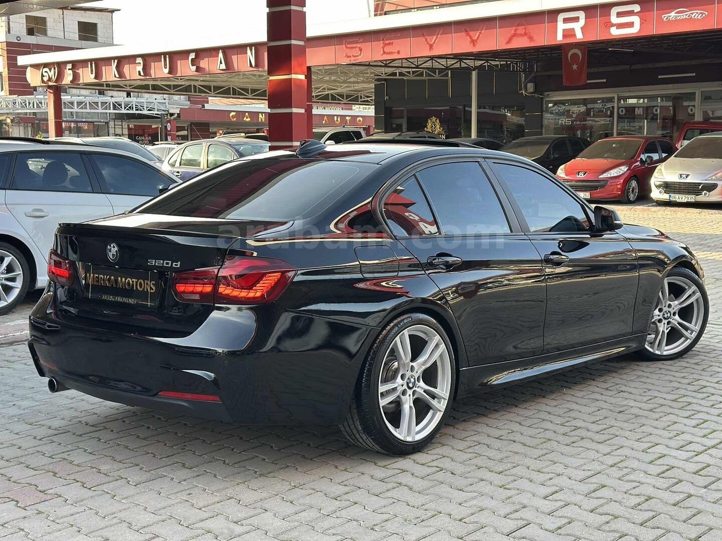 Galeriden BMW 3 Serisi 320d M Sport 2013 Model Adana 325.000 km Siyah 4