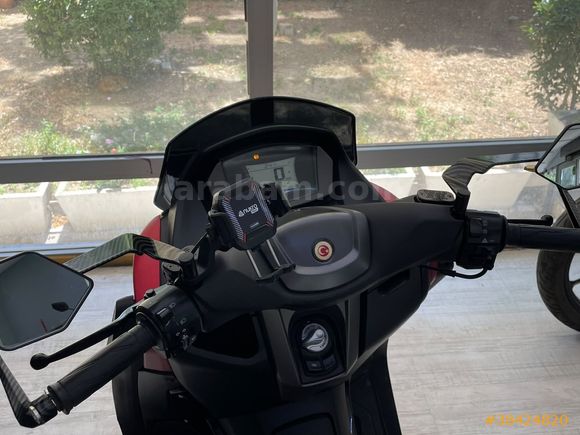 Motoroma'dan / Yamaha N-Max 155 / Vade Farksız 3 Taksit