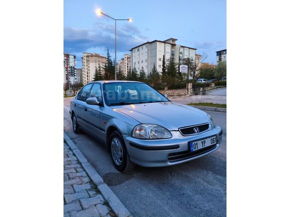 HONDA CİVİC ORJİNAL 196 KM DE İES