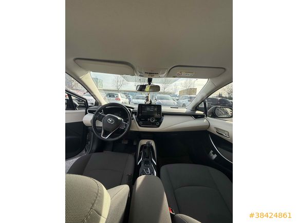 Sahibinden Toyota Corolla 1.5 Dream 2022 Model 