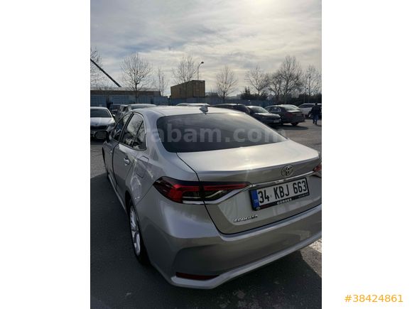 Sahibinden Toyota Corolla 1.5 Dream 2022 Model 