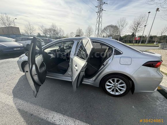 Sahibinden Toyota Corolla 1.5 Dream 2022 Model 