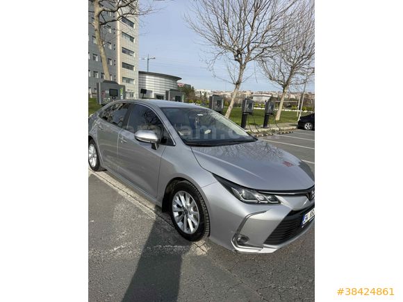 Sahibinden Toyota Corolla 1.5 Dream 2022 Model 