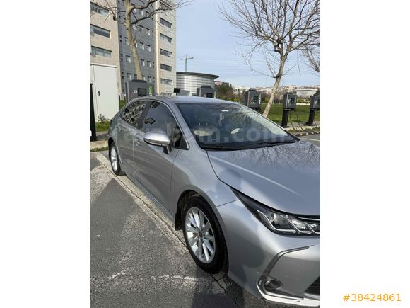 Sahibinden Toyota Corolla 1.5 Dream 2022 Model 