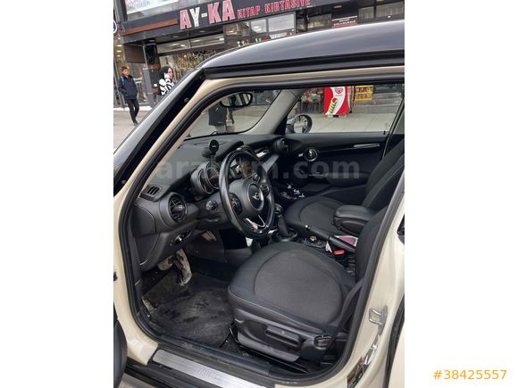 Öğretmenden temiz, bakımlı Mini Cooper 1.5 D Chili 