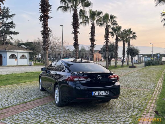 Opel Insignia 1.6 CDTI Design 2019 Model 