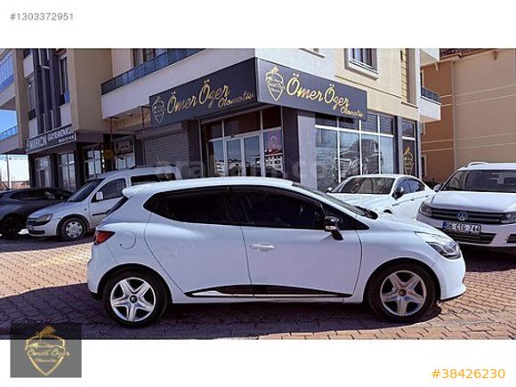 ÖMER ÖZER'DEN 2015 MODEL 1.5 DCI MANUEL RENAULT CLİO