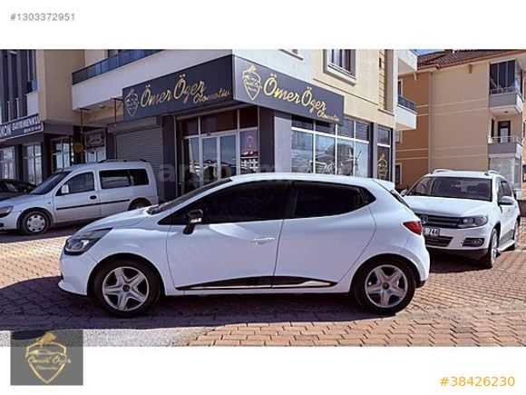 ÖMER ÖZER'DEN 2015 MODEL 1.5 DCI MANUEL RENAULT CLİO