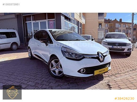 ÖMER ÖZER'DEN 2015 MODEL 1.5 DCI MANUEL RENAULT CLİO