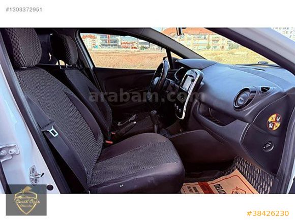 ÖMER ÖZER'DEN 2015 MODEL 1.5 DCI MANUEL RENAULT CLİO