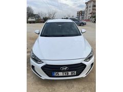 Sahibinden Hyundai Elantra 1.6 D-CVVT Style 2017 Model  126.000 km Beyaz