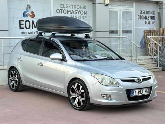 Sahibinden Hyundai i30 1.4 CVVT Team 2010 Model 