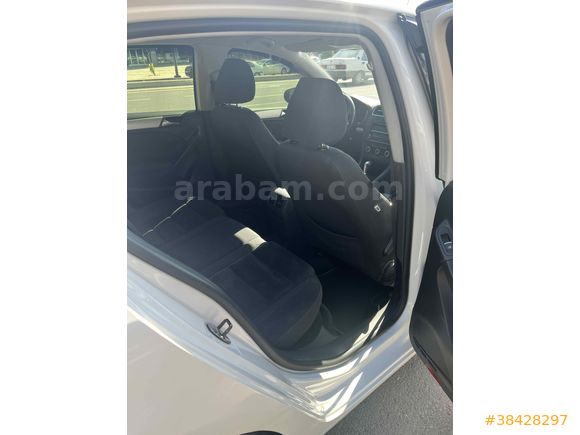Sahibinden Volkswagen Golf 1.6 TDi Comfortline 2011 Model  236.700 km Beyaz