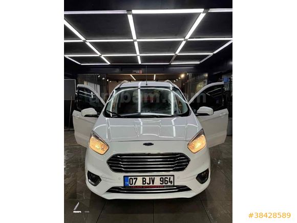 Sahibinden Ford Tourneo Courier 1.5 TDCi Titanium Plus 2019 Model 