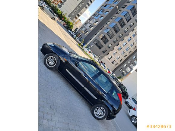 Sahibinden Ford Focus 1.6 Ghia 2004 Model 