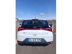 BOYASIZ , HASAR KAYITSIZ Hyundai i20 1.4 MPI 2023 Model