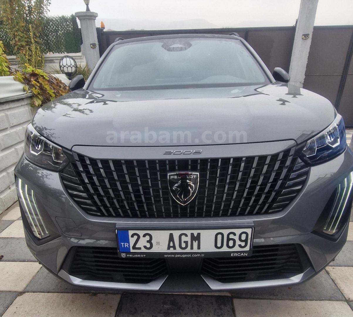 SAHİBİNDEN PEUGEOT 2008 1.2 PURETECH ALLURE 2025 MODEL CAM TAVAN ORJİNAL SİFİR AYARINDA