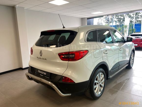 NOVAMER 2015 RENAULT KADJAR 1.2 TCE TOUCH MANUEL