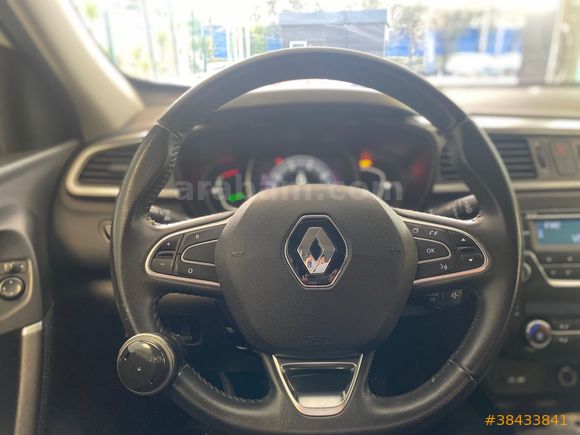 NOVAMER 2015 RENAULT KADJAR 1.2 TCE TOUCH MANUEL