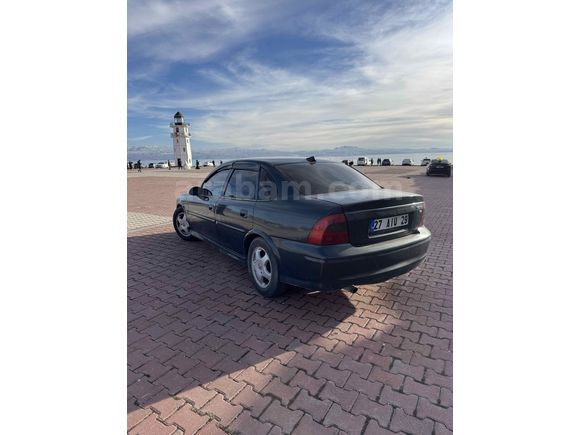 Sahibinden Opel Vectra 1.6 Comfort 2000 Model 