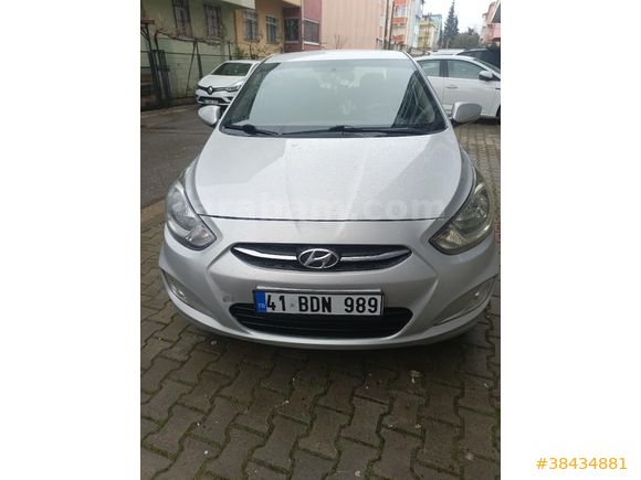 Sahibinden Hyundai Accent Blue 1.4 D-CVVT Mode 2014 Model
