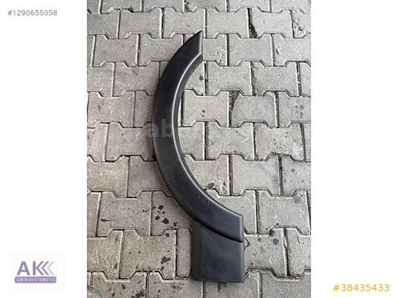 renault master 3 sağ arka çamurluk bandı