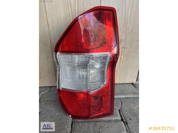 ford tourneo courier orjınal sağ arka dış stop