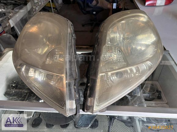 renault trafıc 2 makyajlı sağ sol far takımk tyc