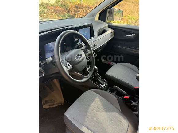 Sahibinden Ford Tourneo Courier 1.0 EcoBoost Titanium 2025 Model 