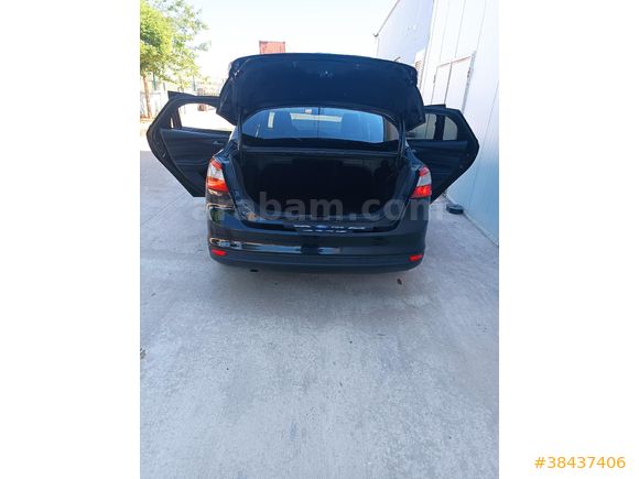 Sahibinden Ford Focus 1.6 TDCi Ttitanyum X 2012 Model  340.000 km Siyah