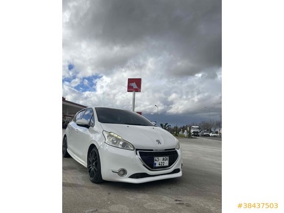 Sahibinden Peugeot 208 1.4 HDi Active 2014 Model  245.000 km Beyaz