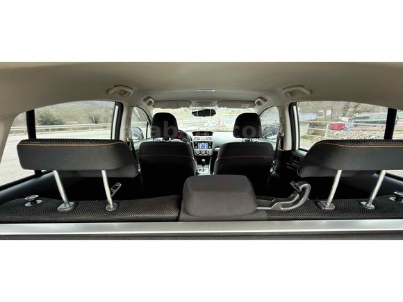 
4x4 SUBARU XV 2017 mod. Boyasız Değişensiz Tramersiz aile aracı