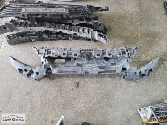 FORD CONNECT ÖN PANJUR İÇ PLASTİĞİ