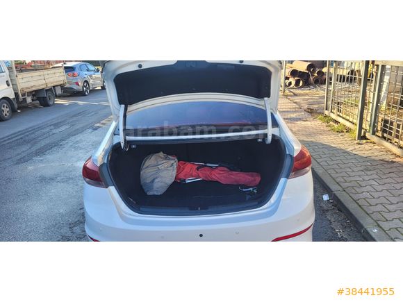 Sahibinden Hyundai Elantra 1.6 D-CVVT Style 2017 Model