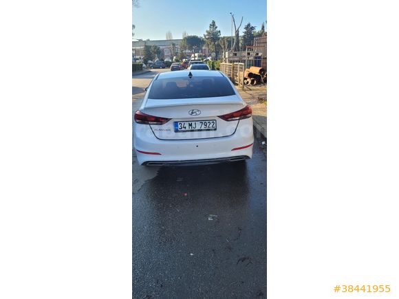 Sahibinden Hyundai Elantra 1.6 D-CVVT Style 2017 Model