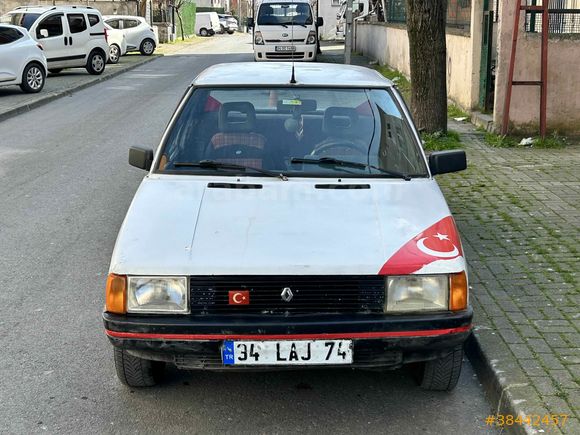 ACİL 1992 Renault Spring – 180.000 KM – Muayene Yeni – 143.000 TL
