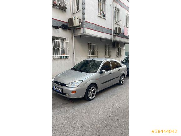 Sahibinden Ford Focus 2.0 Ghia 2002 Model 