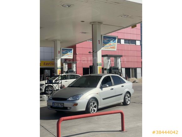 Sahibinden Ford Focus 2.0 Ghia 2002 Model 