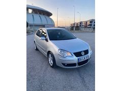 Sahibinden Volkswagen Polo 1.4 Trendline 2007 Model  210.000 km Gri (Gümüş)