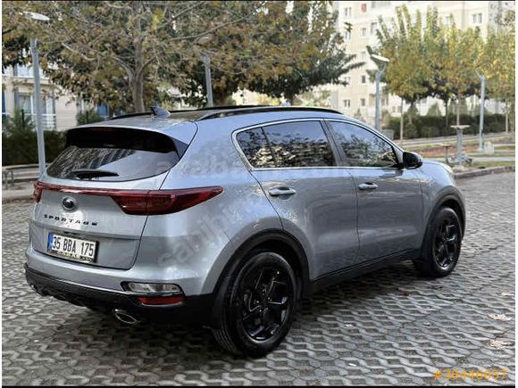 Sahibinden Kia Sportage 1.6 CRDI Black Edition 2021 Model servis bakımlı garantisi devam ediyor 