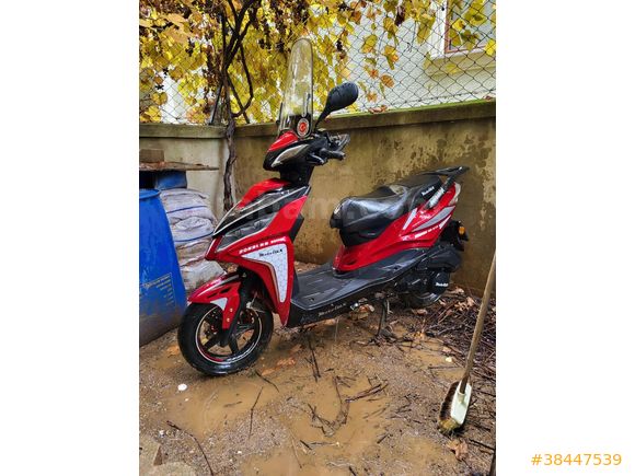 Sahibinden 125CC 6.000 Km Motolux Rossi 125