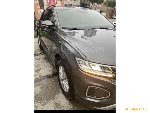 Sahibinden Volkswagen T-Roc 1.5 TSI Life 2025 Model HATASIZ!!! 