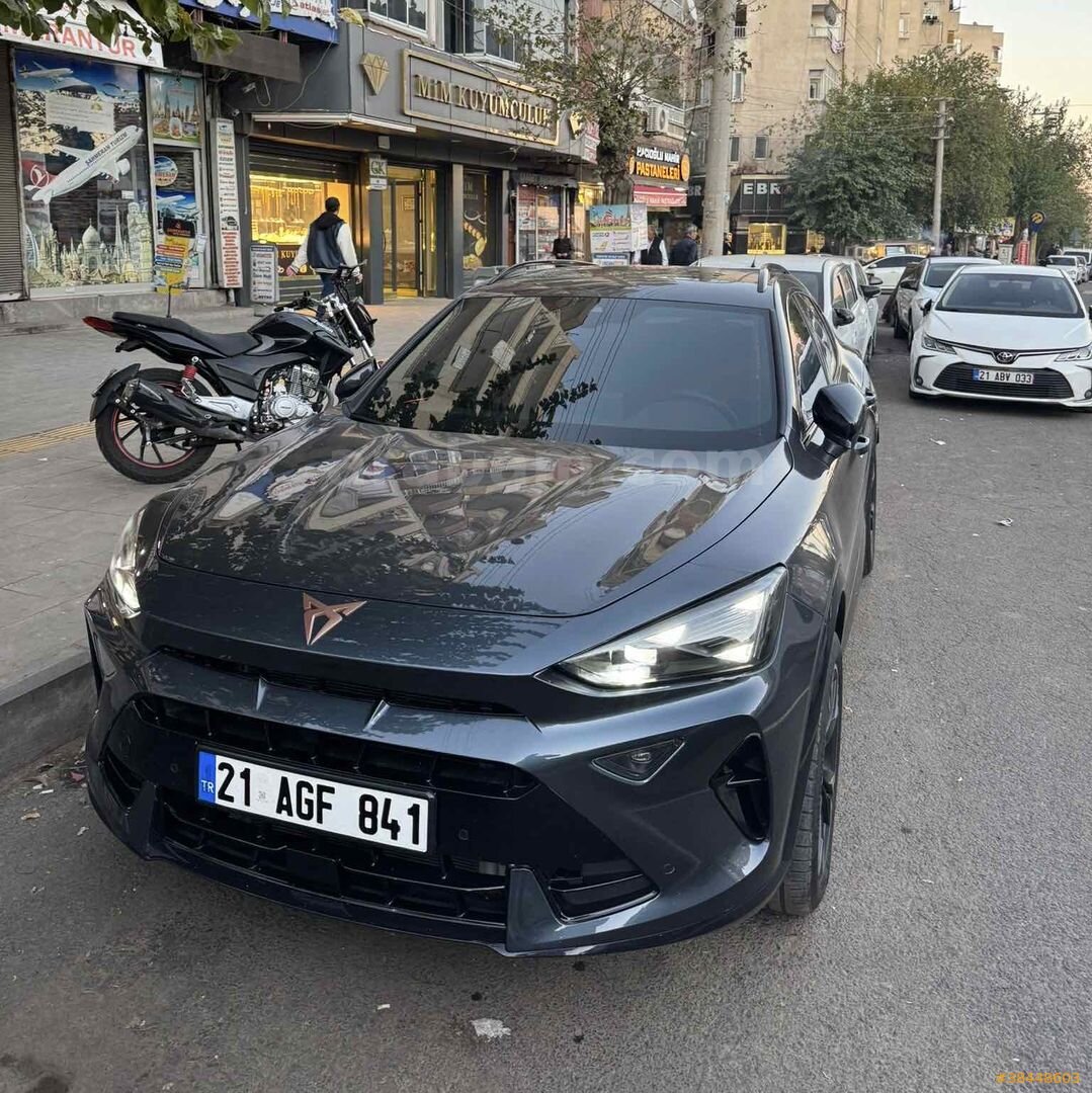 Sahibinden Cupra Formentor 1.5 TSI 2024 Model 45.000 km Gri 2